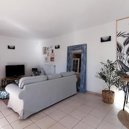 Guilhermy - Maison Contemporaine Avec Jardin *