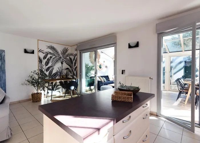 Guilhermy - Maison Contemporaine Avec Jardin Holiday home *